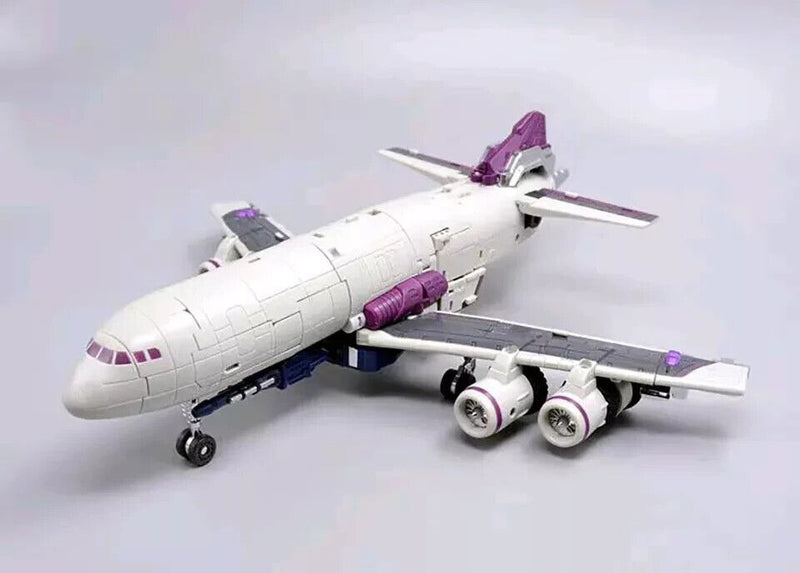 Brand New Unique Toys UT Y-01 Fuel Supply Provider Three Modes Figure